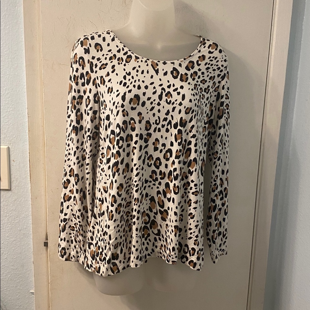 Chico’s Cheetah Print Top Size 1 (Medium)